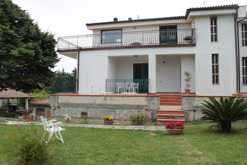 Bed&Breakfast Villa Flora Eredita Exteriör bild